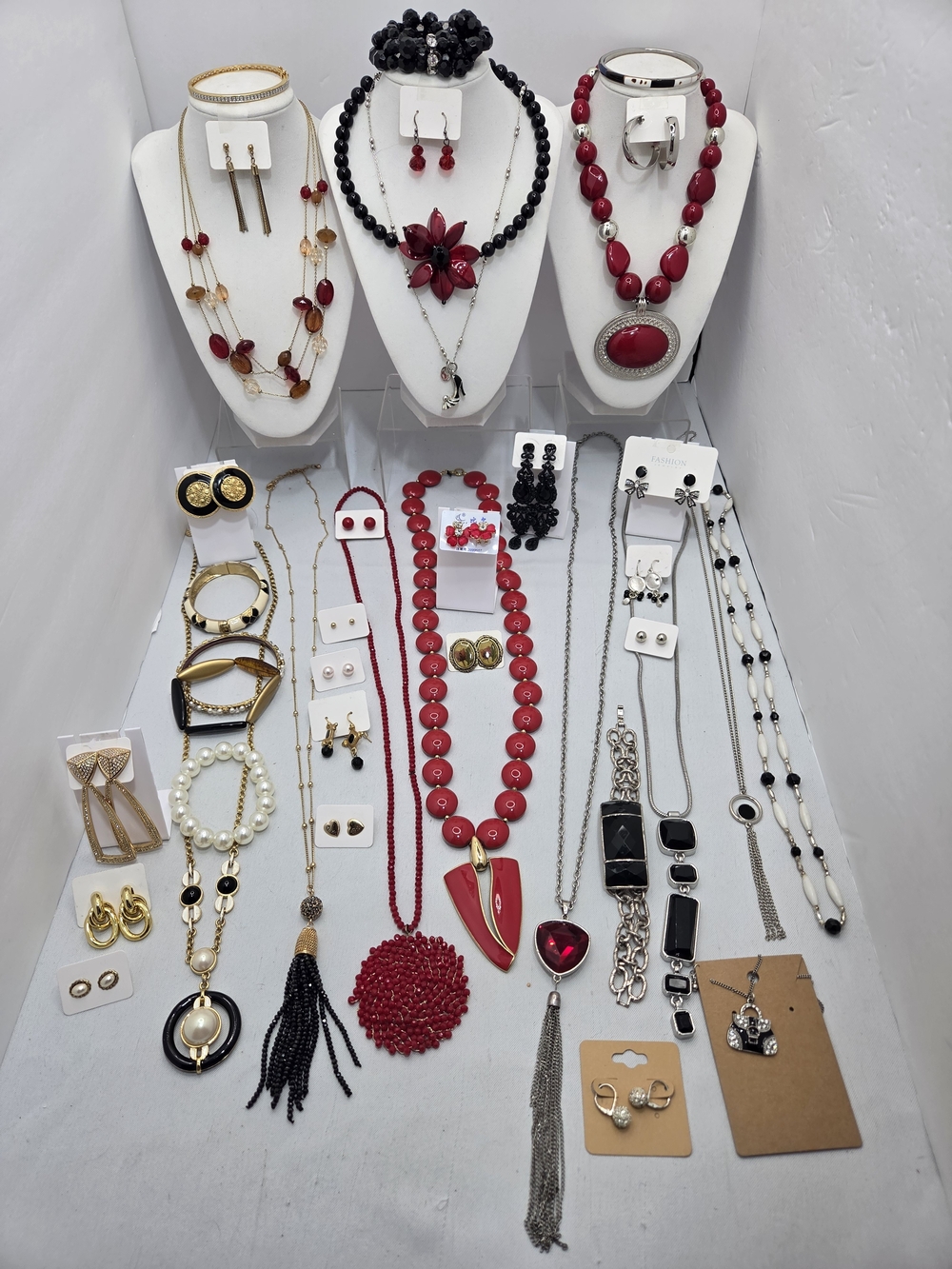 ​HUGE 40 pc Jewelry CHICO'S TALBOTS TRIFARI Vintage To Now LOT Necklaces Set RED